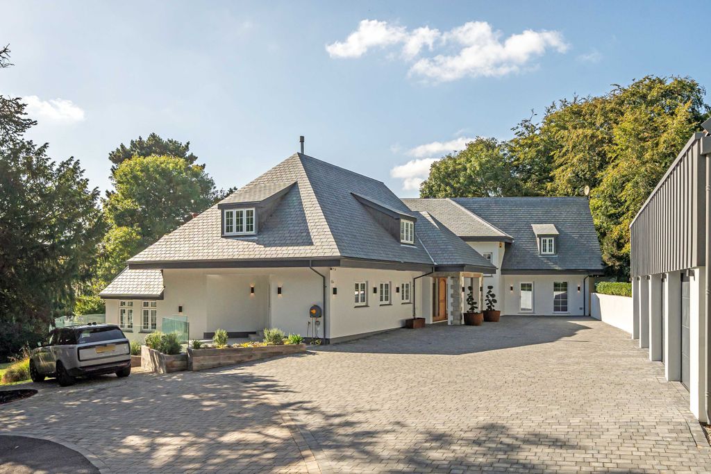 Property photo 1 of 19 Photo 1