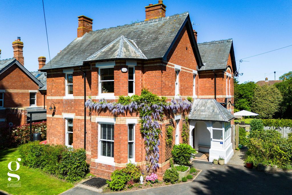 Property photo 1 of 60