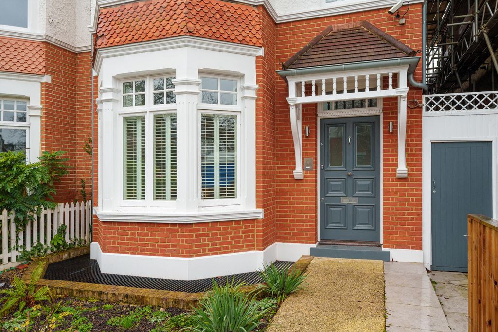 Property photo 1 of 12 Image