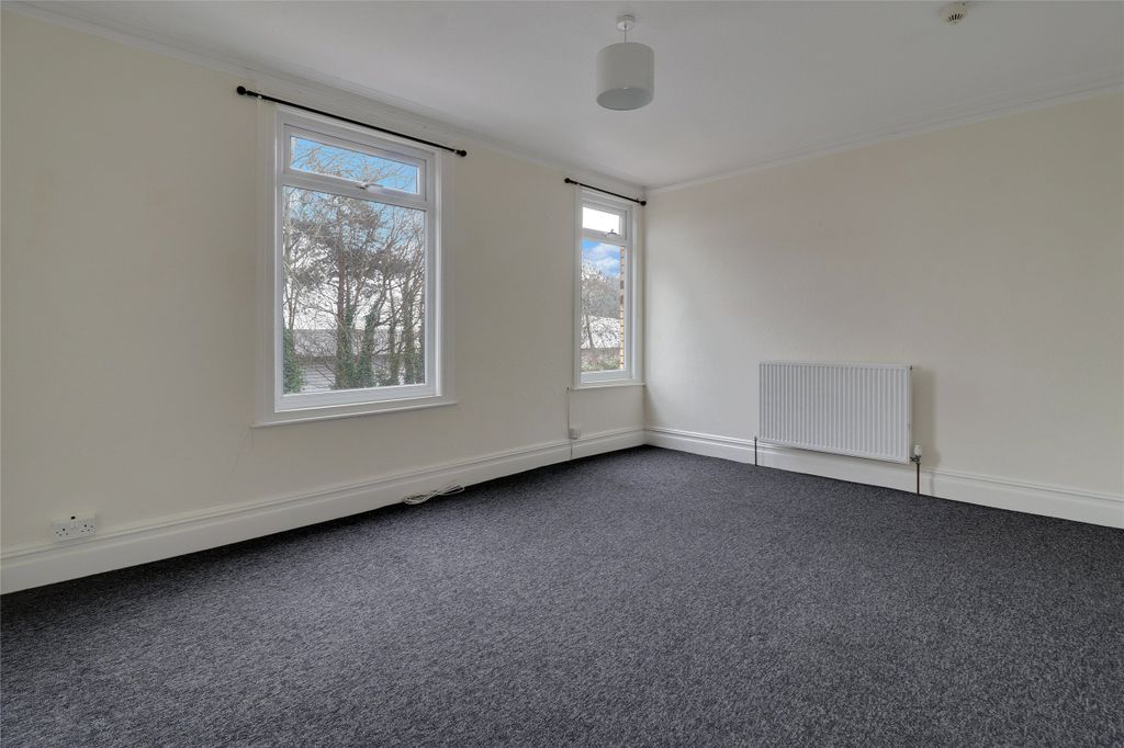 Property photo 3 of 6 Picture No. 01