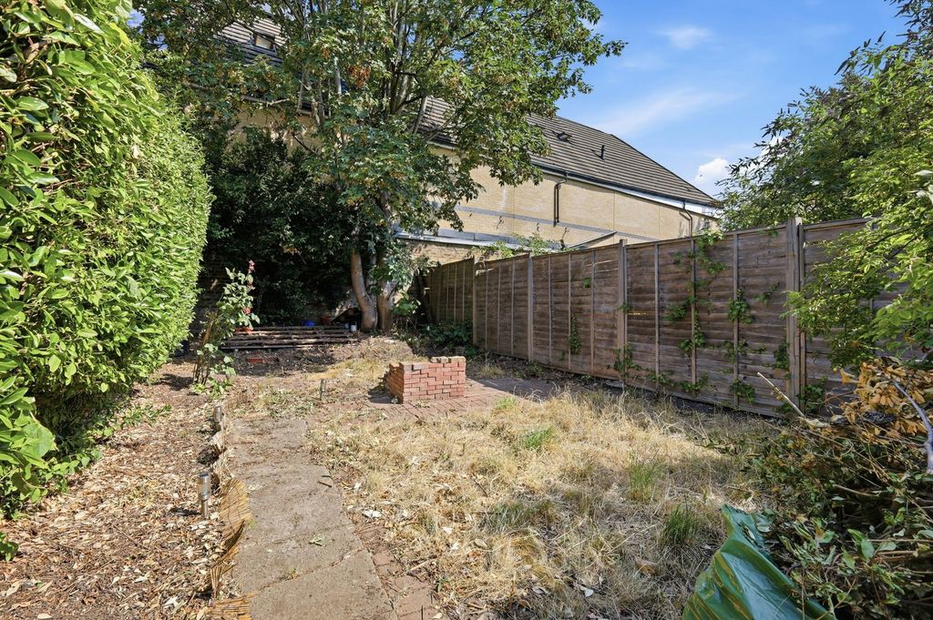 Property photo 3 of 16