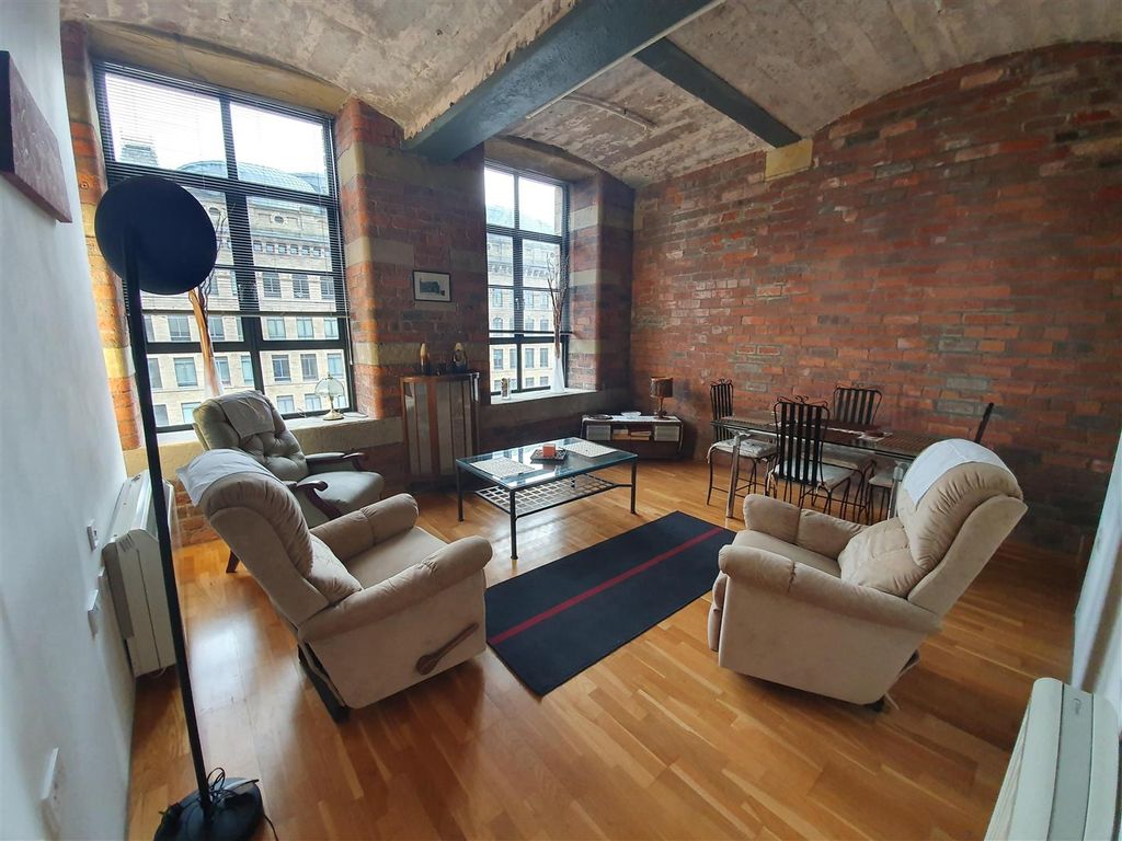 Property photo 1 of 8 Open Plan Lounge/Kitchen