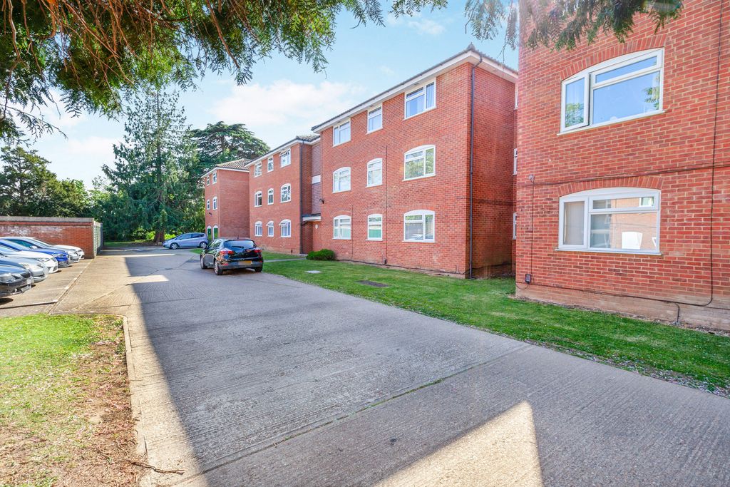 Property photo 1 of 12 Pbox-Img.Jpg
