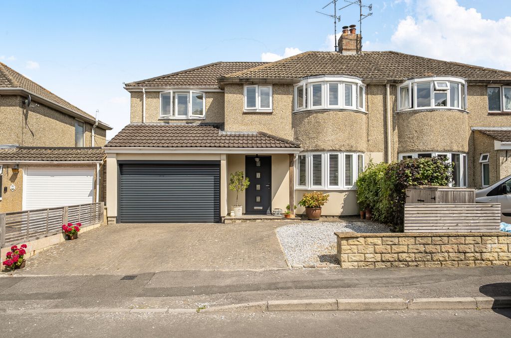 Property photo 1 of 20 149447916A5F93Abef68E