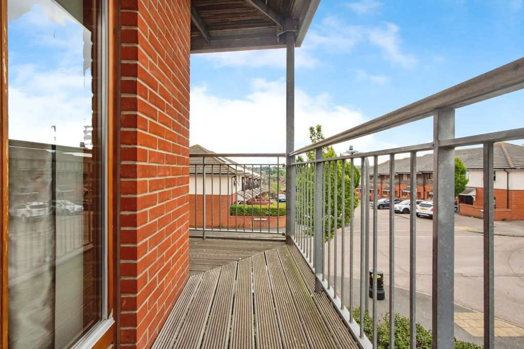 Property photo 2 of 15 Balcony