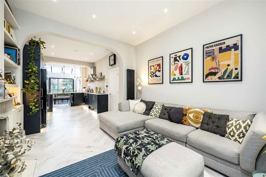 Property photo 3 of 16