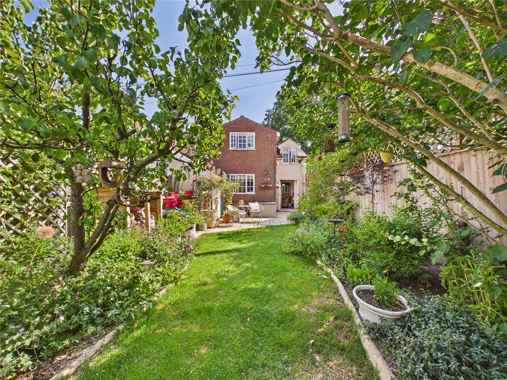 Property photo 1 of 27 Picture No. 02