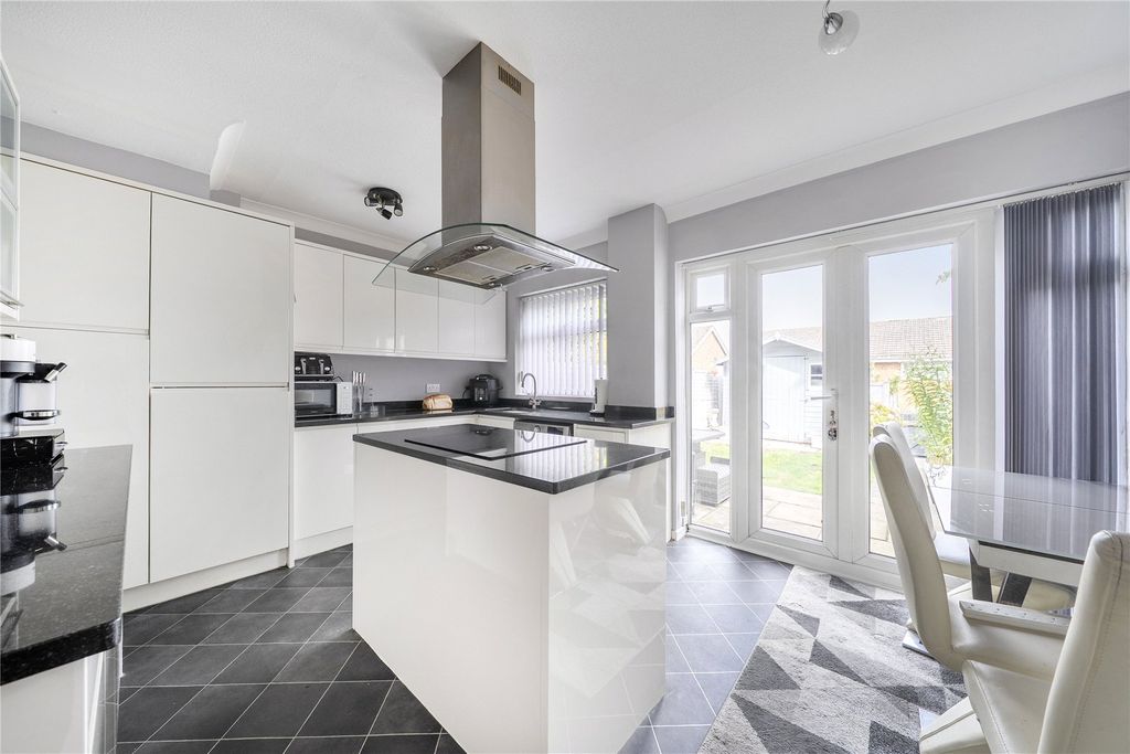 Property photo 2 of 17 Kitchen Diner