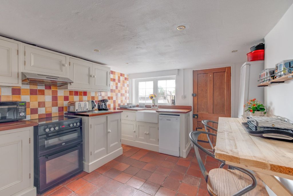 Property photo 2 of 17 Picture No. 06