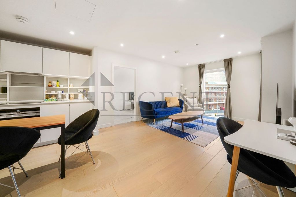 Property photo 3 of 15 Open Plan
