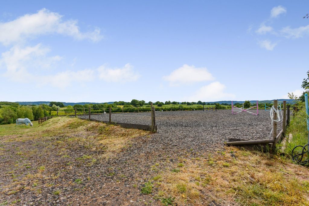 Property photo 3 of 50