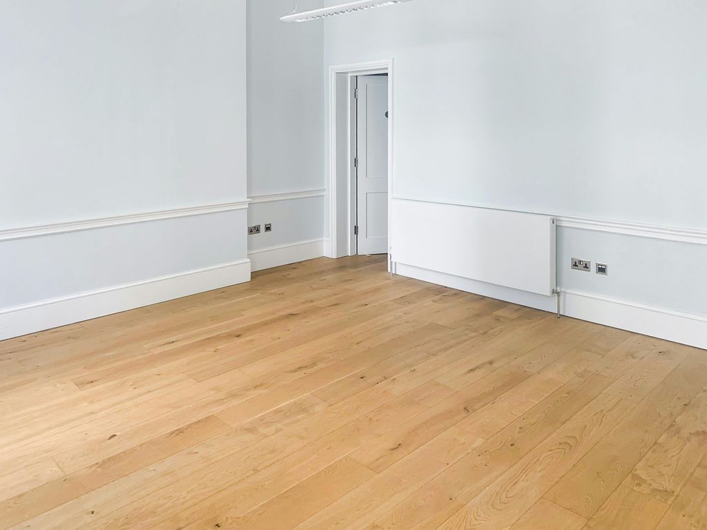 Property photo 3 of 10 2.Jpg