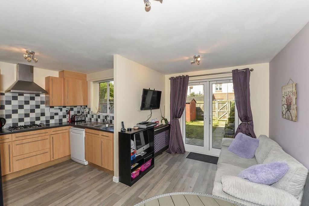 Property photo 3 of 8