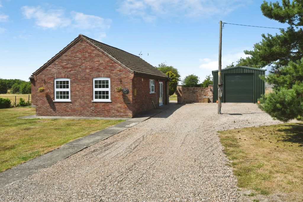 Property photo 2 of 21