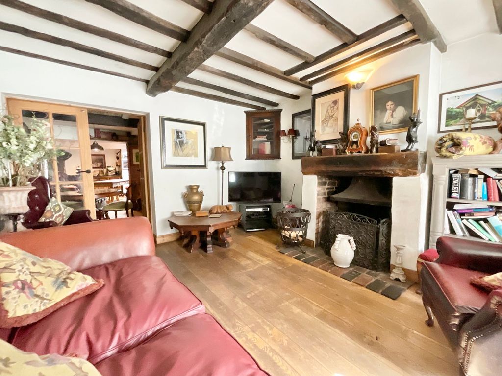 Property photo 2 of 26