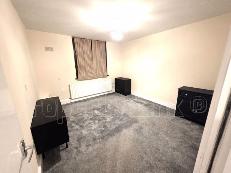 Property photo 3 of 28 Photo 1