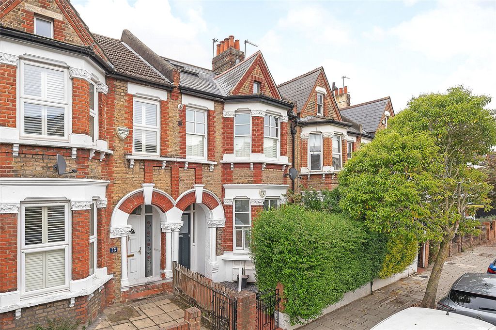 Property photo 2 of 10 10