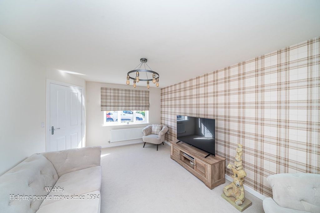 Property photo 3 of 26 Webbs-18.Jpg