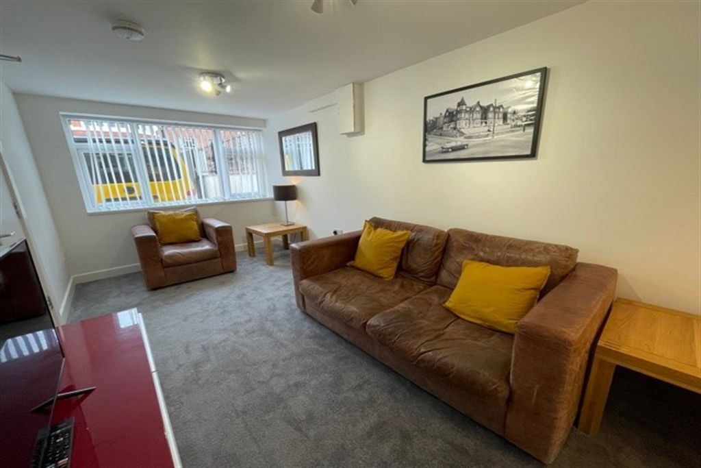 Property photo 1 of 24 (Main)