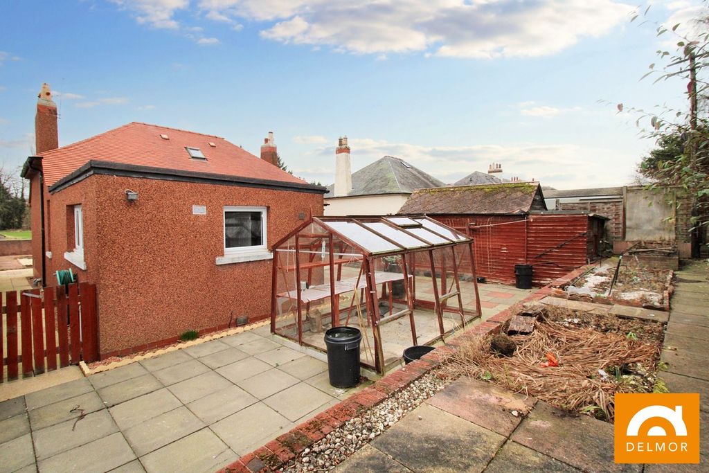 Property photo 3 of 23