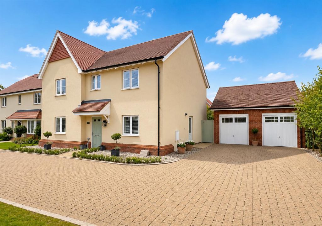 Property photo 1 of 29 Bd8Fb8Ac-894E-4Ef8-8796-90144F388C10.Png