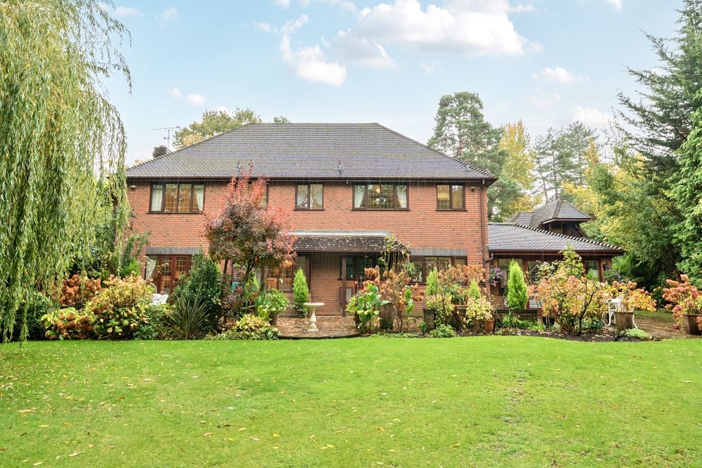 Property photo 3 of 40