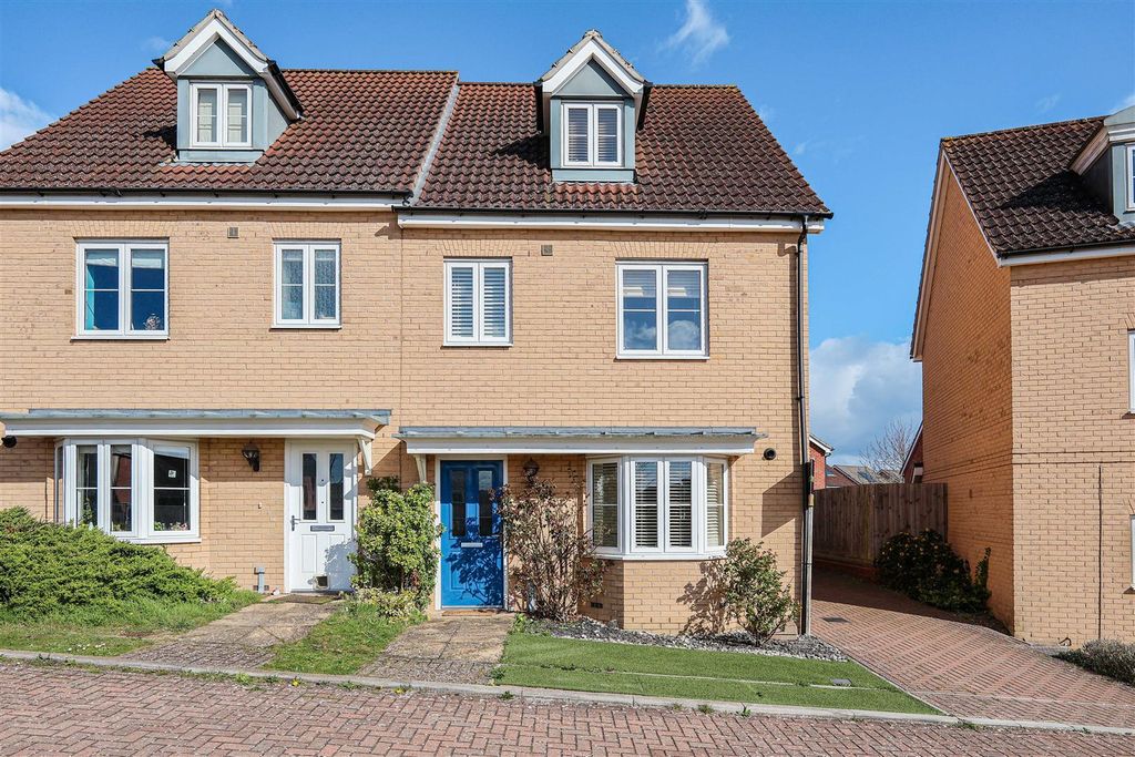 Property photo 1 of 15 4_78026.Jpg