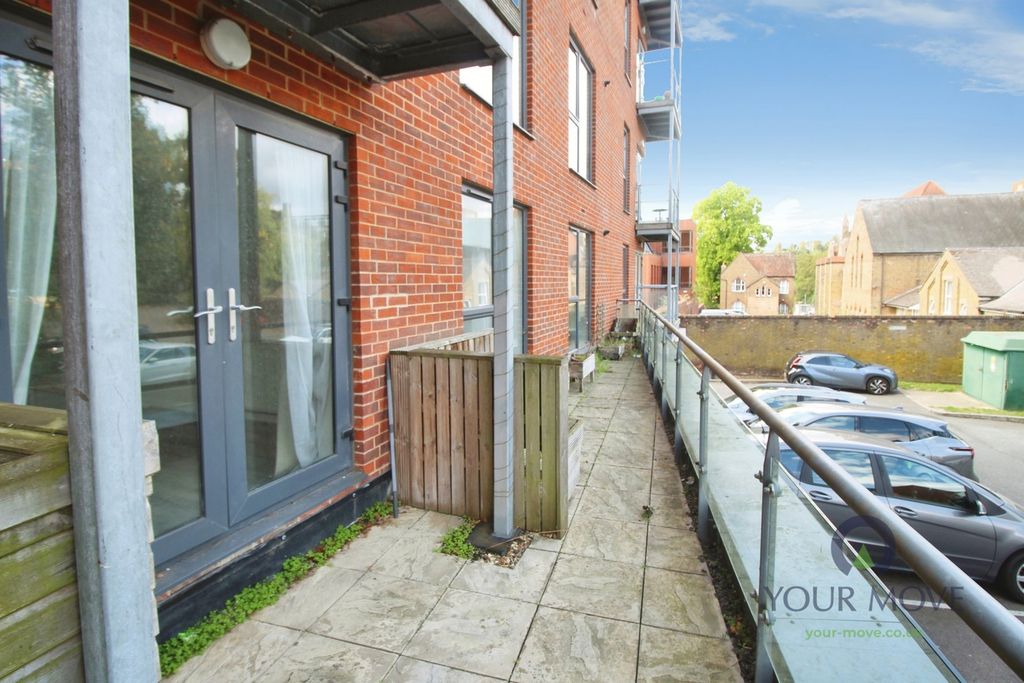 Property photo 2 of 12 Pbox-Img.Jpg