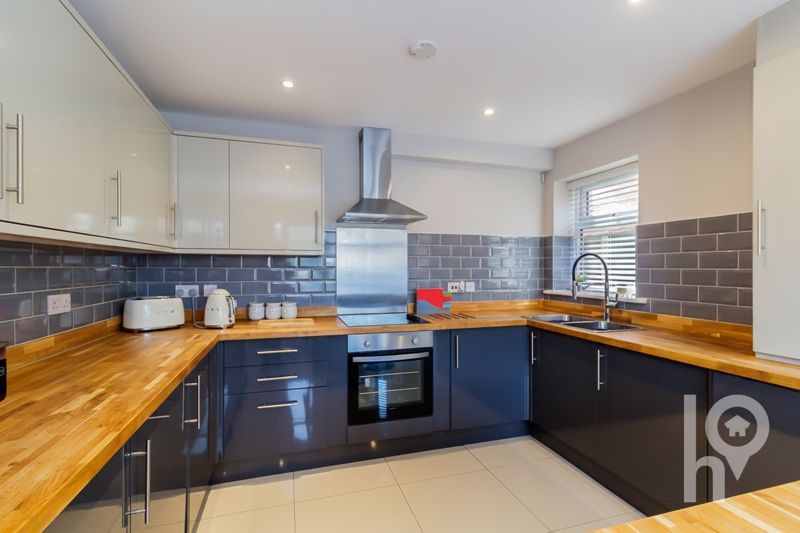 Property photo 2 of 13 Photo 13