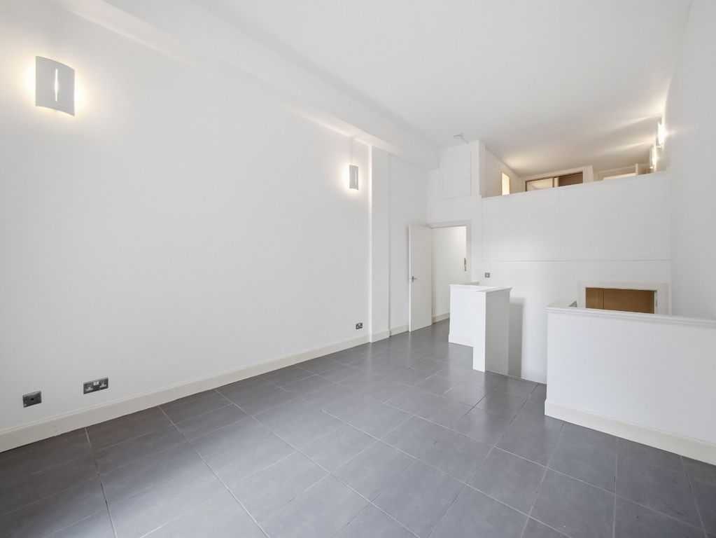 Property photo 3 of 20 Picture 3