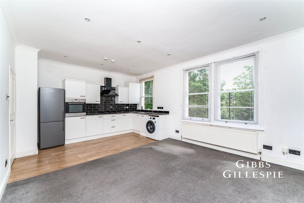 Property photo 2 of 10 Picture No. 21
