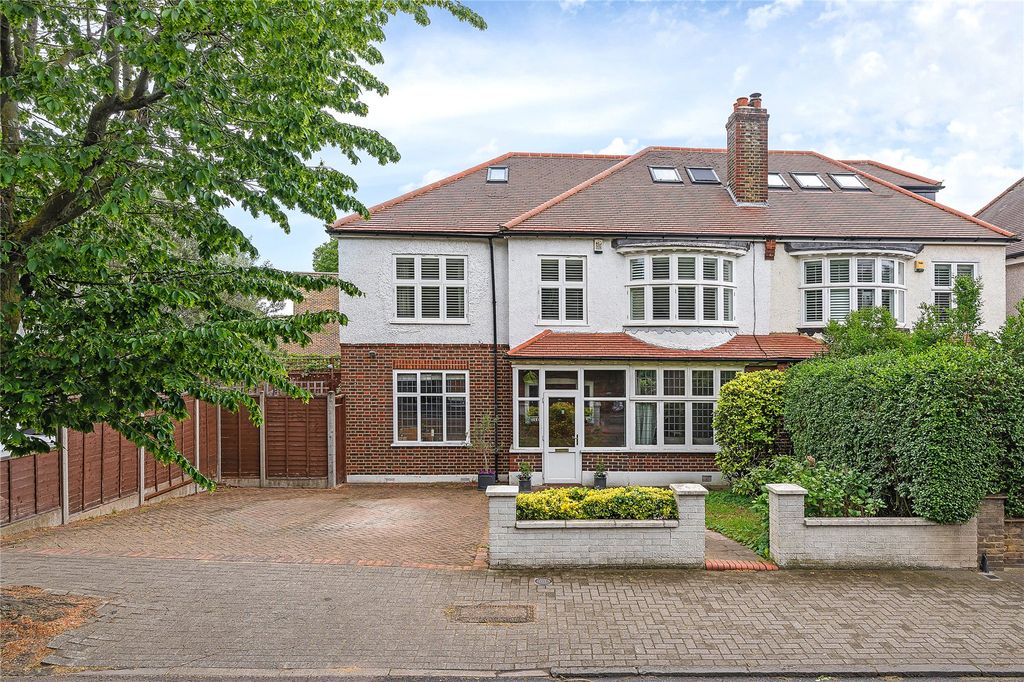Property photo 1 of 21 Picture No. 02