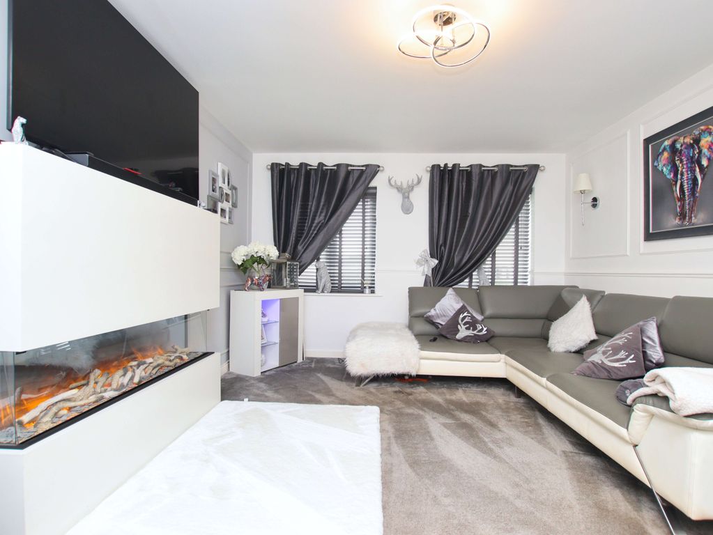 Property photo 3 of 24