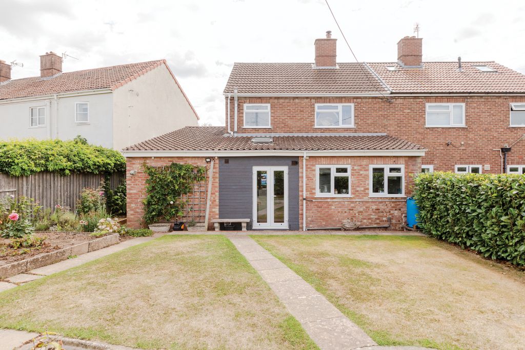 Property photo 2 of 26 Photo 26