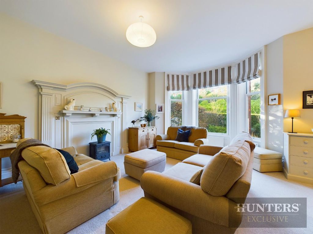 Property photo 3 of 20 Cam03407G0-Pr0460-Still013.Jpg