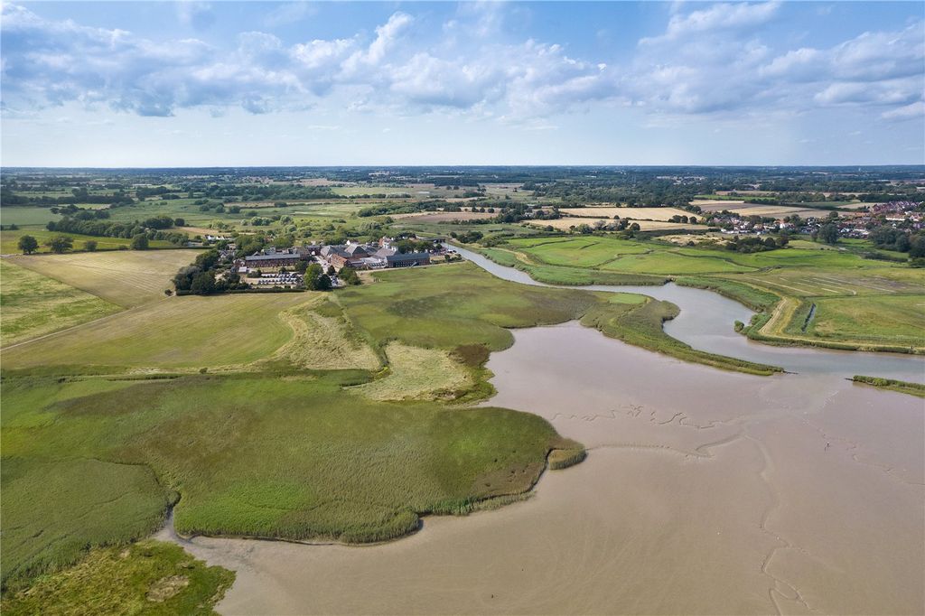 Property photo 3 of 9 Picture No. 06