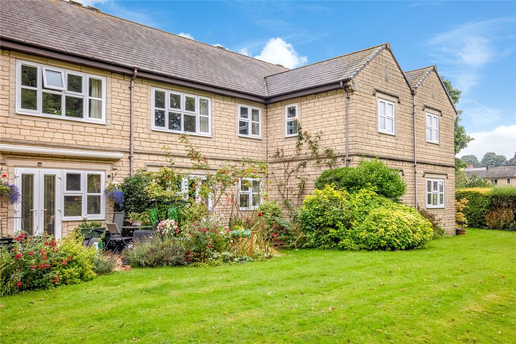 Property photo 1 of 12 Picture No. 23