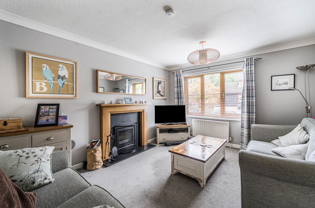 Property photo 2 of 11 Picture No. 25