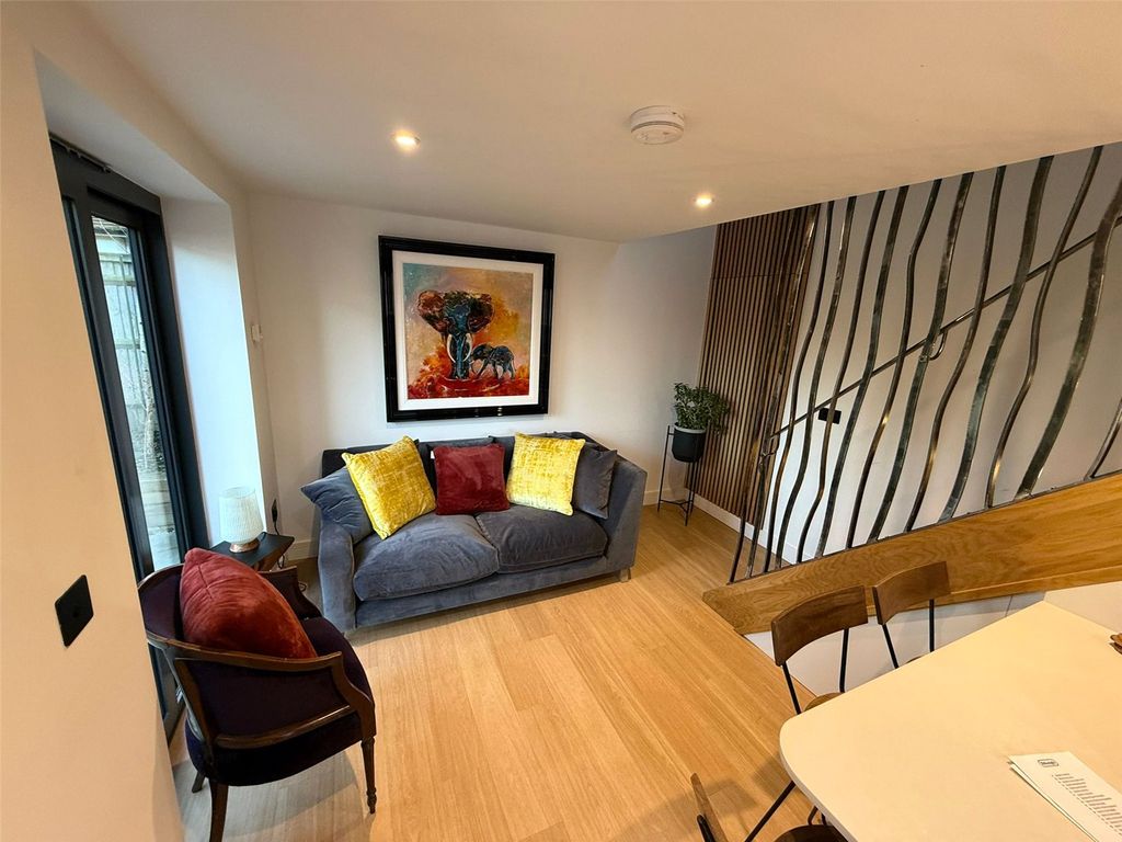 Property photo 3 of 13 Picture No. 04