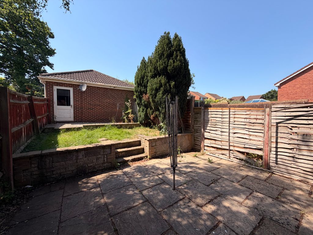 Property photo 2 of 12