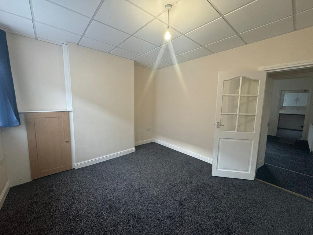 Property photo 3 of 15 Img-20251126-Wa0008