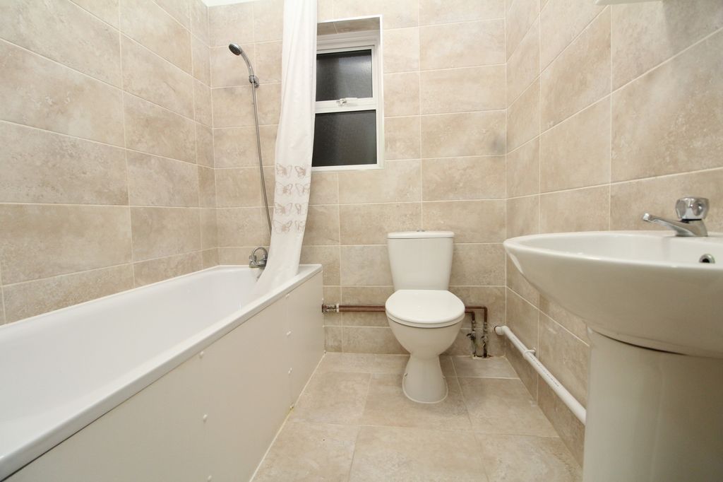 Property photo 2 of 2