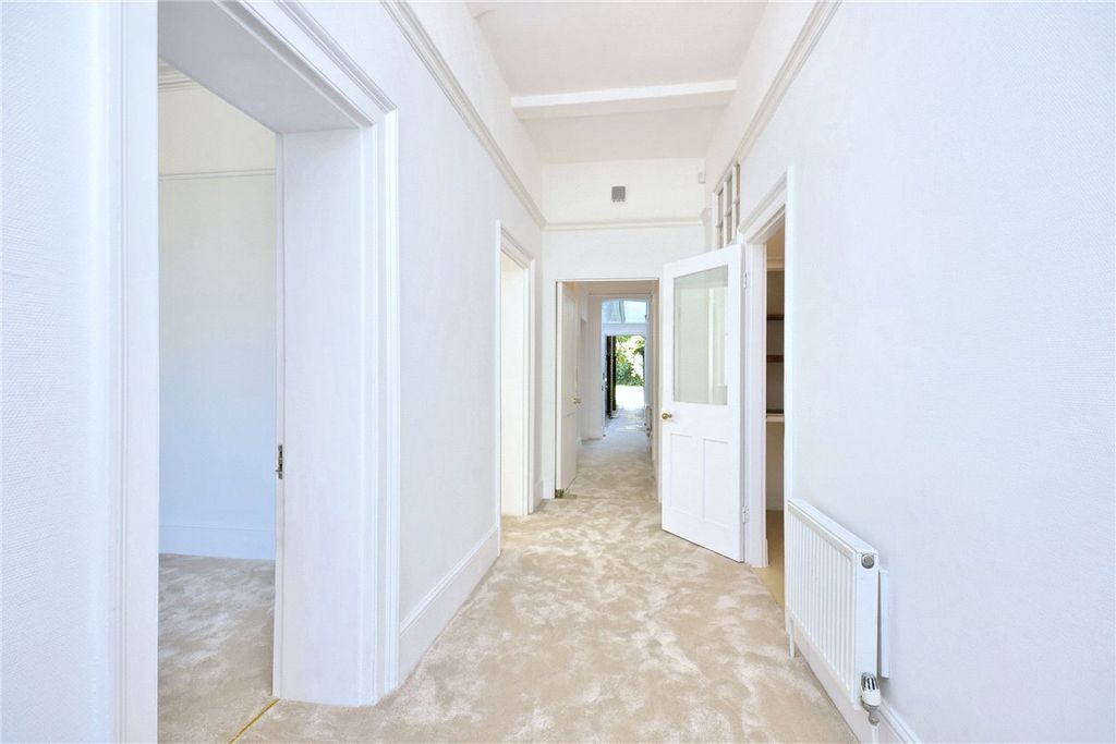 Property photo 3 of 14 Picture No. 09