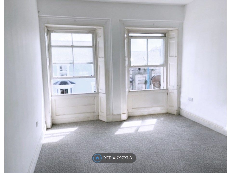 Property photo 2 of 3