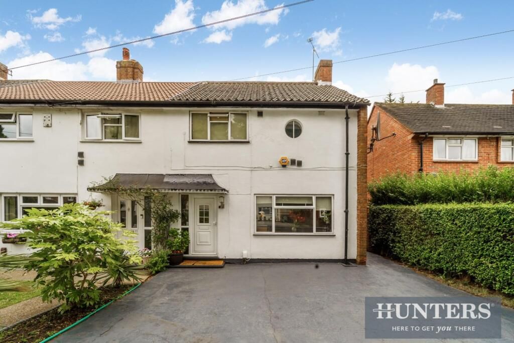 Property photo 1 of 5 Well Presented Four Bedroom , Two Bathroom Property In The Tw4 Area