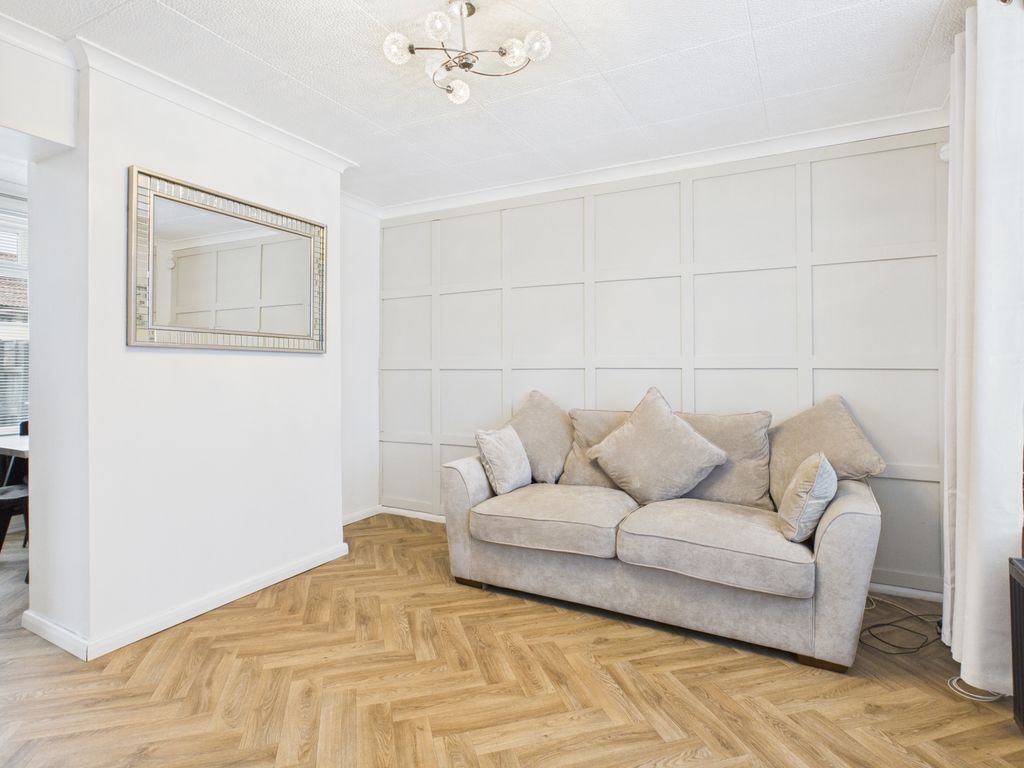 Property photo 2 of 19 Cam03729G0-Pr0158-Still001