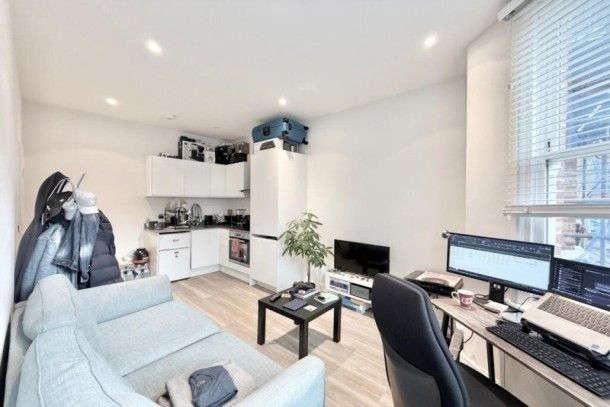 Property photo 2 of 6