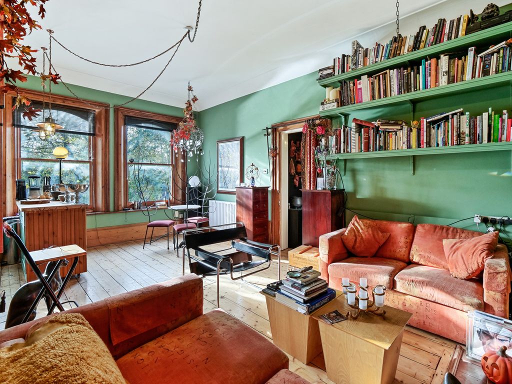 Property photo 2 of 8