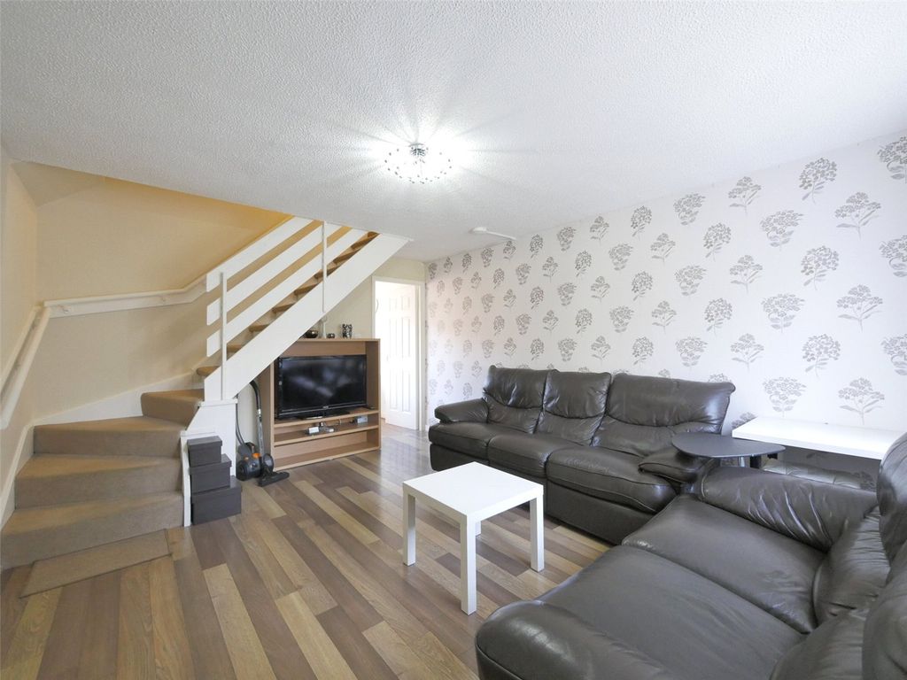 Property photo 2 of 19 Picture No. 09
