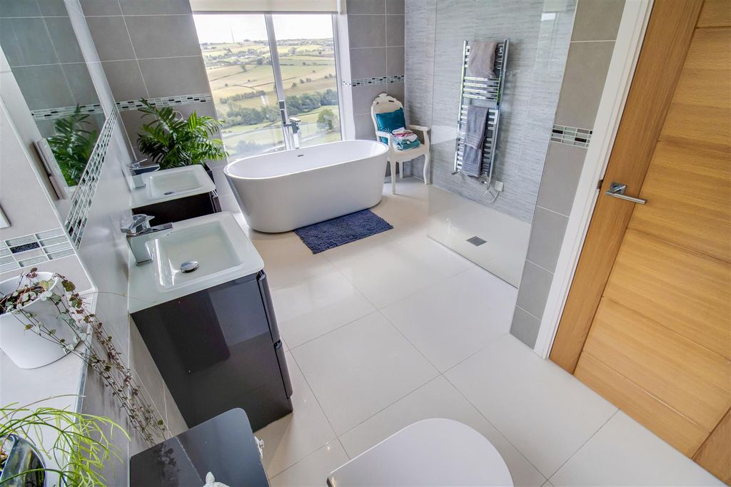 Additional image 18 of 5 bed detached house for saleFoxroyd Lane, Dewsbury WF12